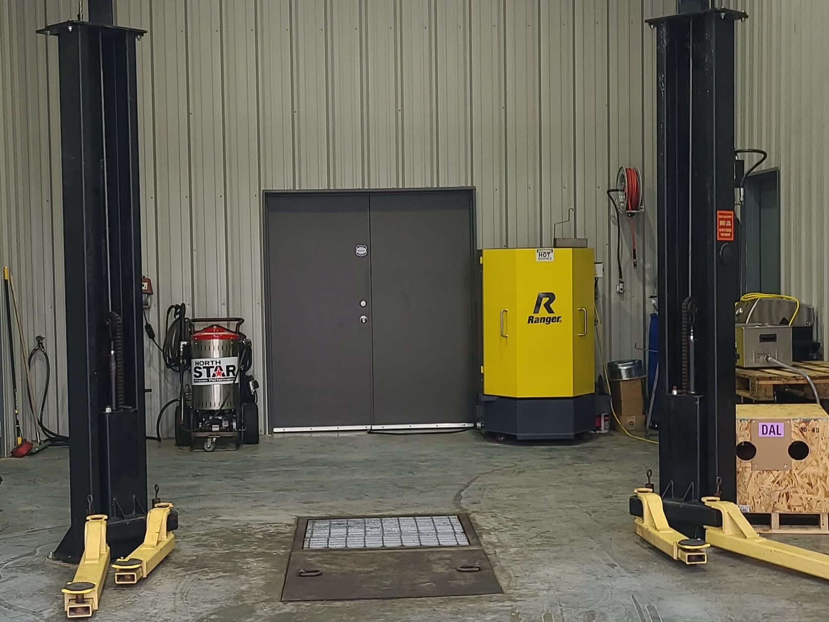 9,000lb Two Post Lift